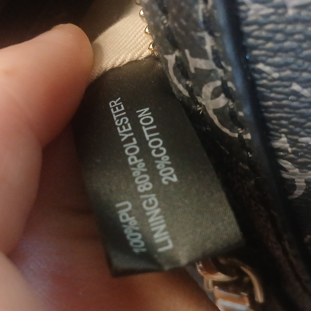 New Wo Tags GUESS Black and Red Women's Handbag - Picture 14 of 15